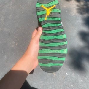 Selling Jordan 10 Seattle SuperSonics size 7.5 no scrubs or scratches worse twic